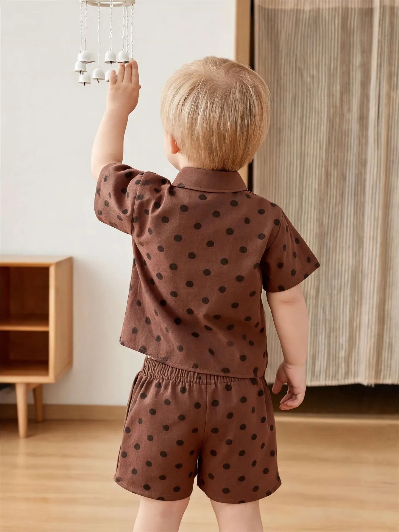Baby shirt, short sleeved shorts set, breathable, sweat absorbing, quick drying fabric, comfortable and versatile, suitable for