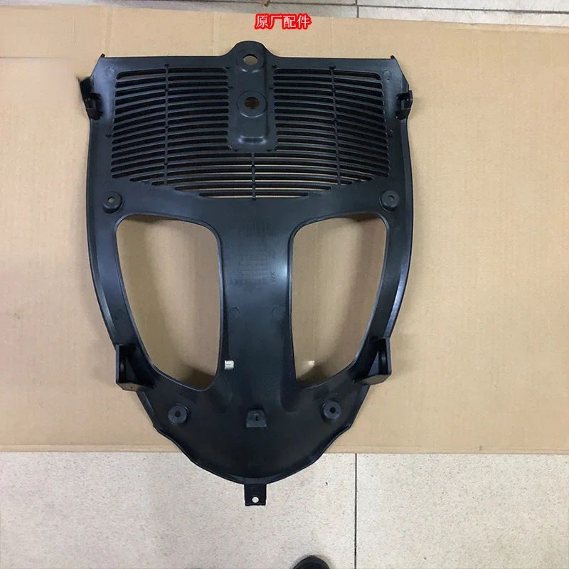 Motorcycle Accessories Lf150-10s Kpr150 200-10p Radiator Shield Water Tank Shield Cover