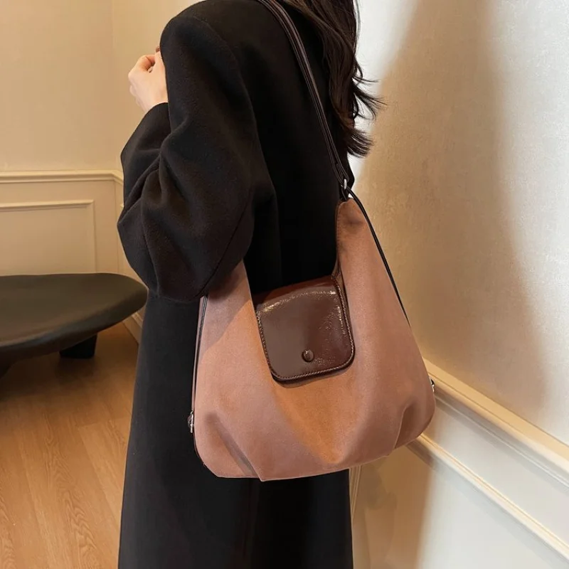 

Women's Shoulder Bag With Fine Leather Casual Vintage Famous Lasting Elegant Style​