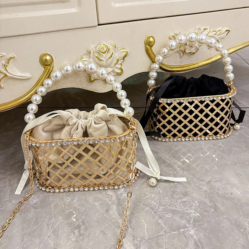 

Hollow Out Pearl Bucket Bags Rhinestones Diamond Chain Shoulder Crossbody Bags Party Wedding Clutch Ladies Purse Handbags