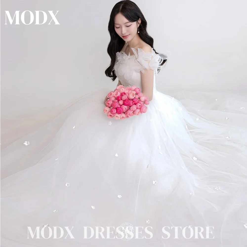 

MODX Elegant Strapless Lvory Wedding Dresses Petal Sleeves Applique Tulle 웨딩드레스 Korea Photoshoot Customised Bride Gowns 2025