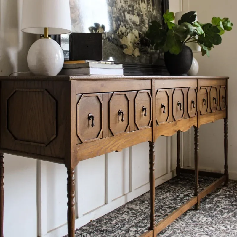 French vintage console tableLog style console against the wallMedian style locker American foyer decoration table