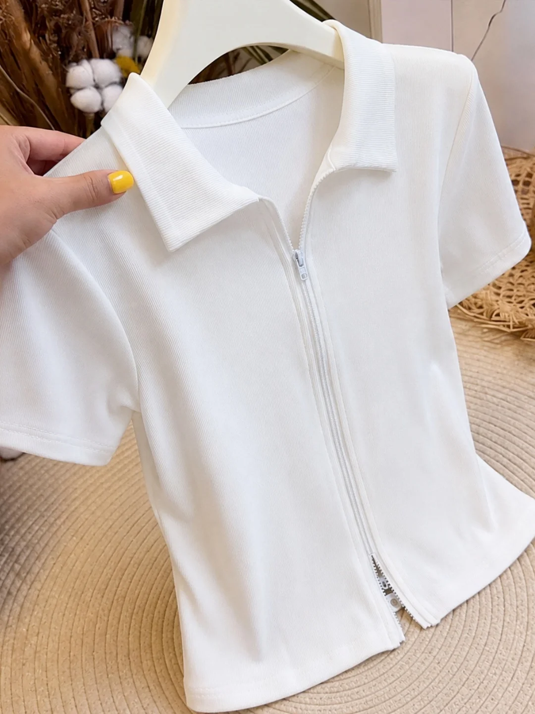 Slim Fit Short Sleeve Knitwear Pure Color  Collar Zipper Design Versatile Korean Style Office Wear Summer 2026 Fashionabl...
