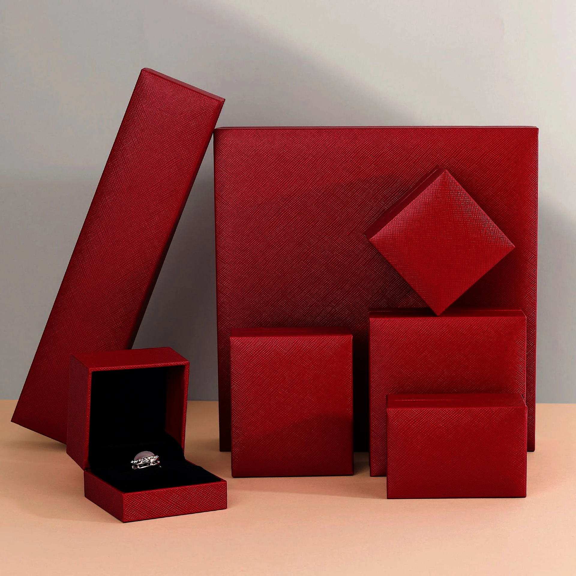 

Jewelry Gift Boxes Velvet Lined for Ring Necklace Bracelet Luxury Packaging Wholesale Bulk 4 Colors Padded Boutique Box