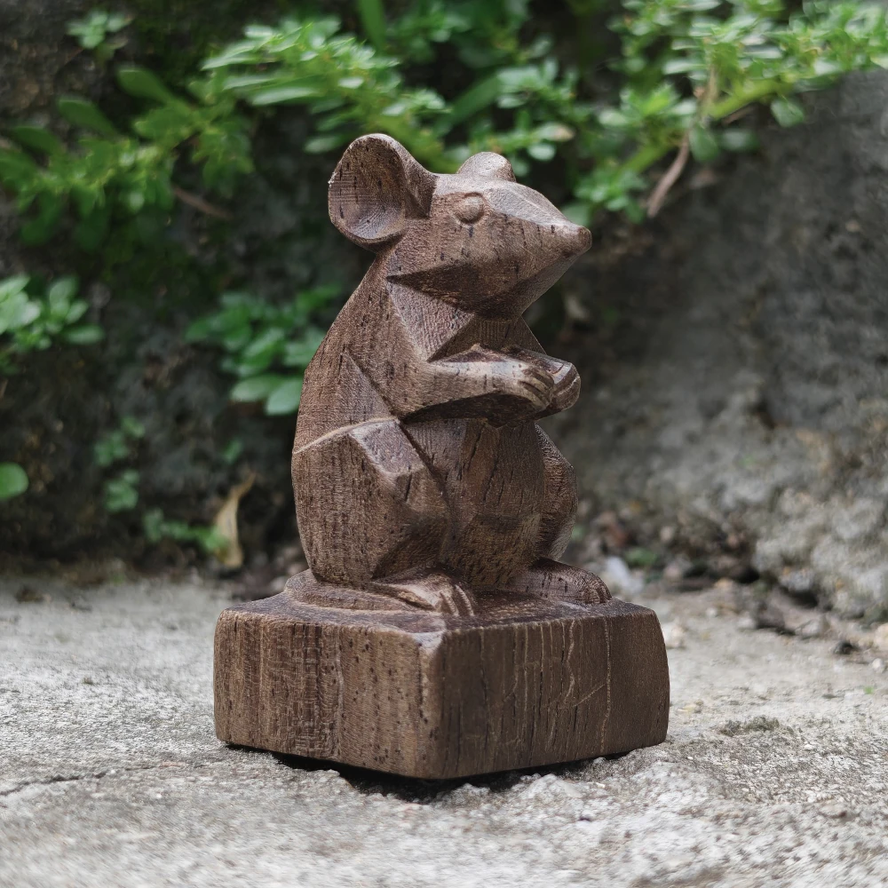 1.8 Inch Hand-Carved Wooden Mouse Figurine Ornament, Geometric Style, Suitable for Holiday Decorations, Bedroom, Creative Desktop Decorations, Centerpiece Decorations, Back-To-School Season Gifts, Christmas Decorations, Birthday Gifts, Halloween Decorations