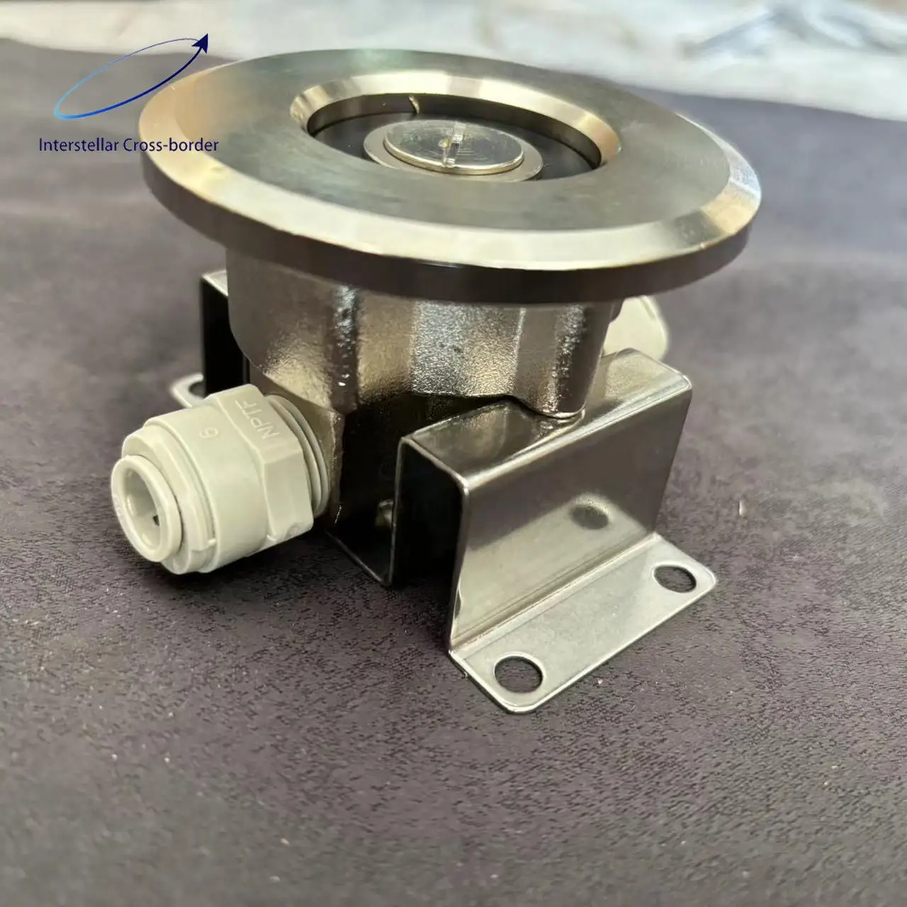 

Очистительная головка типа A для системы розлива пива — аксессуар для очистки стенок пивных аппаратов и трубопроводов