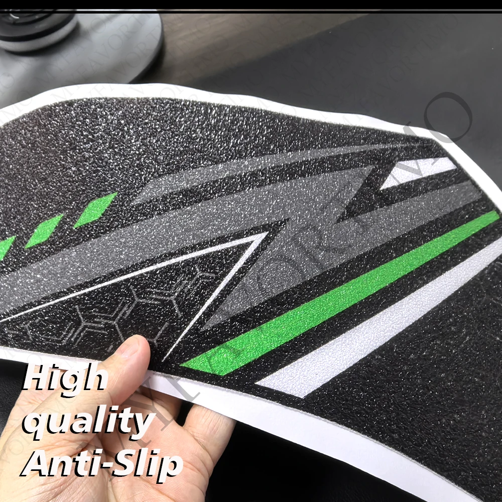 MotorcycleTank Pad Knee Grip Gas Fuel Oil Protection Anti-slip Stickers Decals Accessories  For Z1100 Z1000 Z 1100 1000 SE