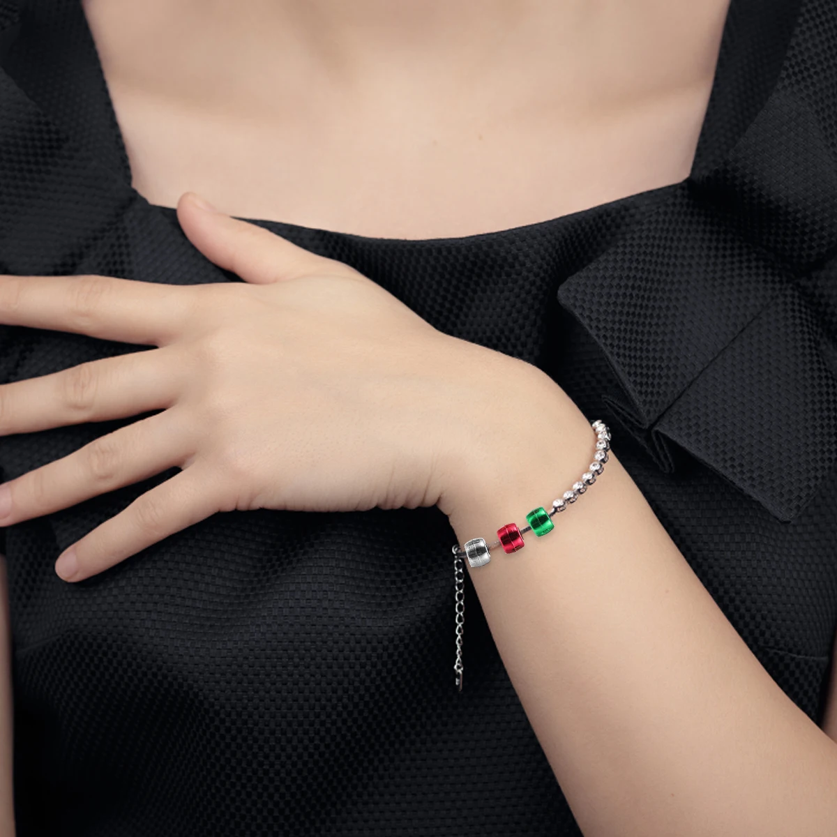 

600Pcs Christmas Beads Plastic Colorful DIY Beads for Festival Decorations Necklace Bracelet Jewelry Accessories