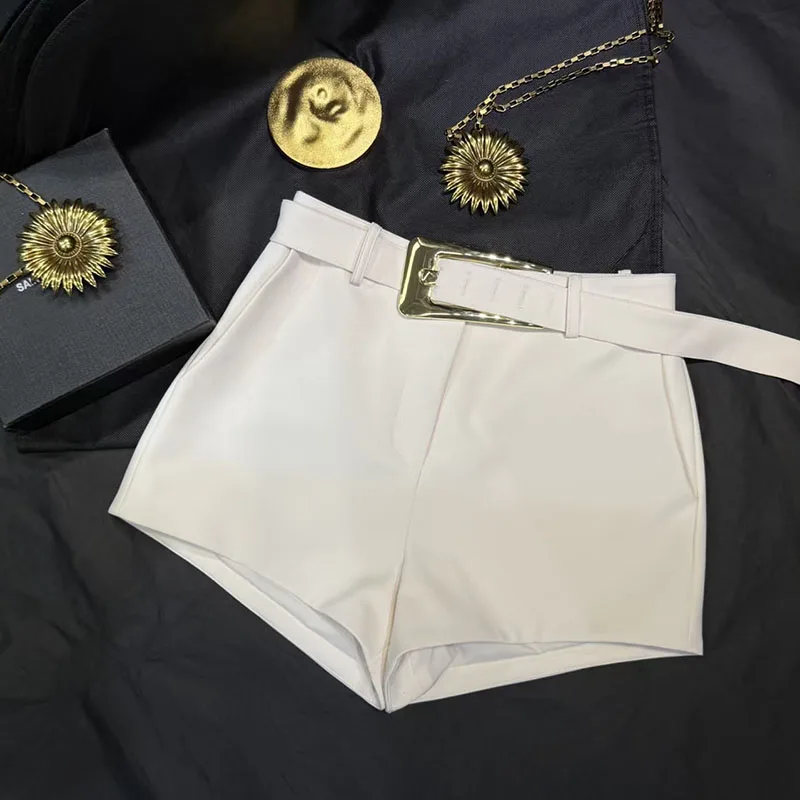 

Women's shorts New high waisted slim fit mini pants for summer 2026 Metal waistband decorative super shorts Casual Skirt shorts