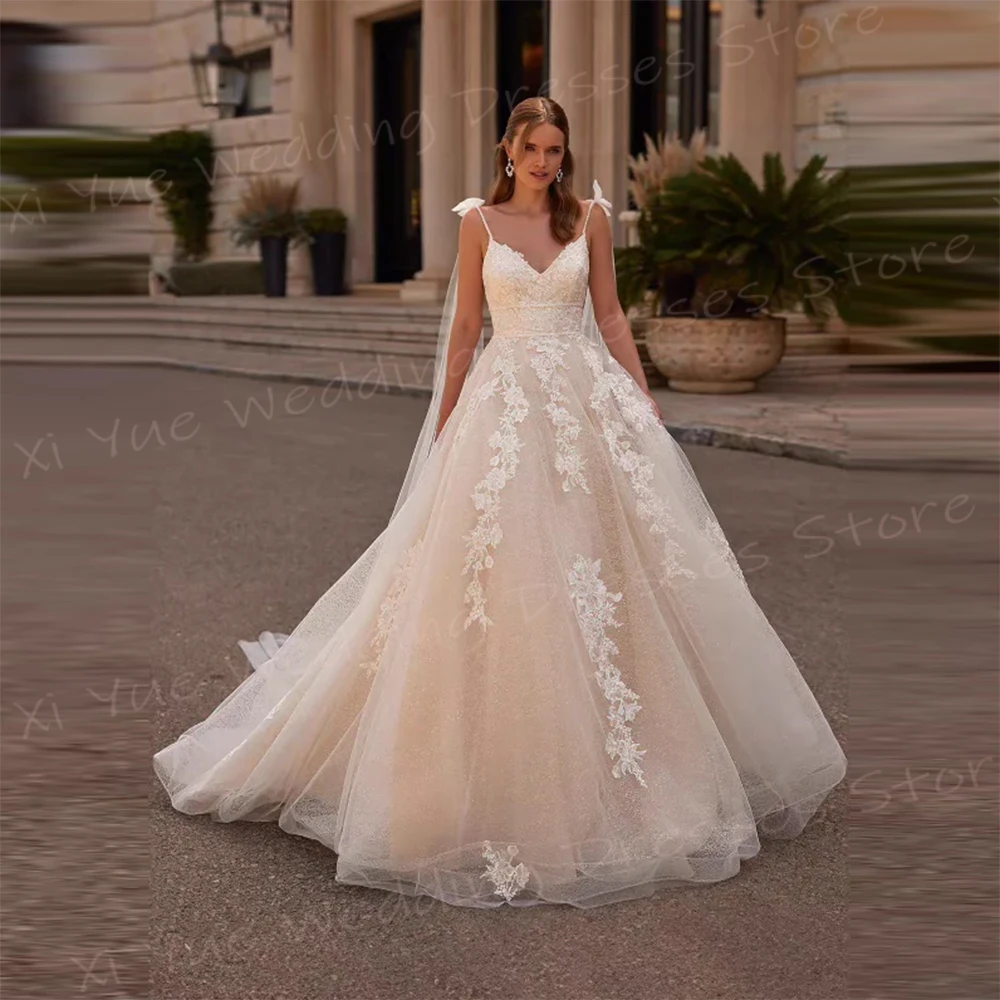 Mulheres Elegantes Vestidos de Casamento Linha A, Requintado, Elegante, Moderno, Renda, Apliques, Vestidos de Noiva, Alças Espaguete, Sem Mangas