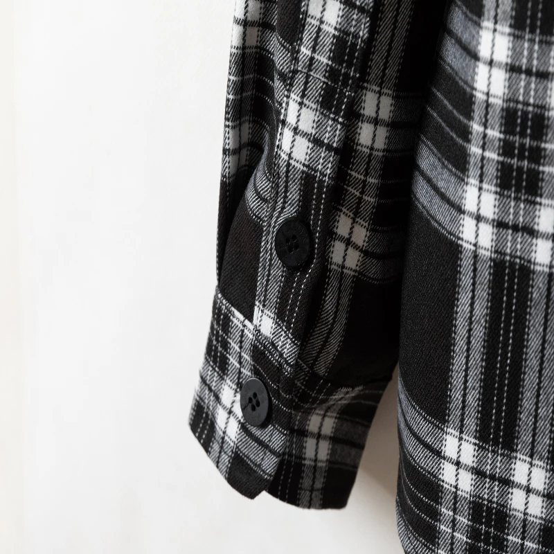 Autumn new thick casual men's long sleeved shirt loose retro women's trendy plaid shirt clothing