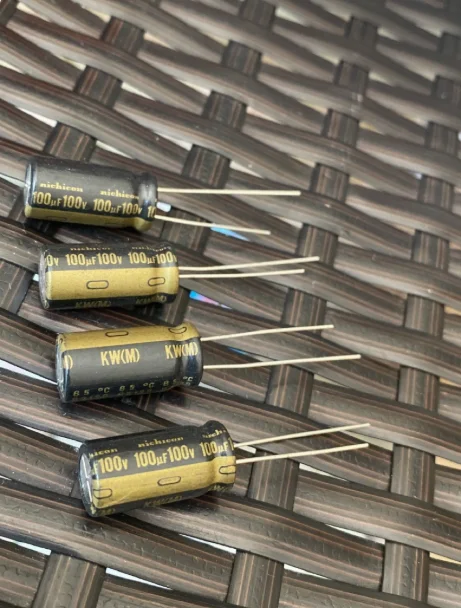 

20pcs/Lot Original Japan nichicon KW series audio Aluminum electrolytic capacitors Free shipping