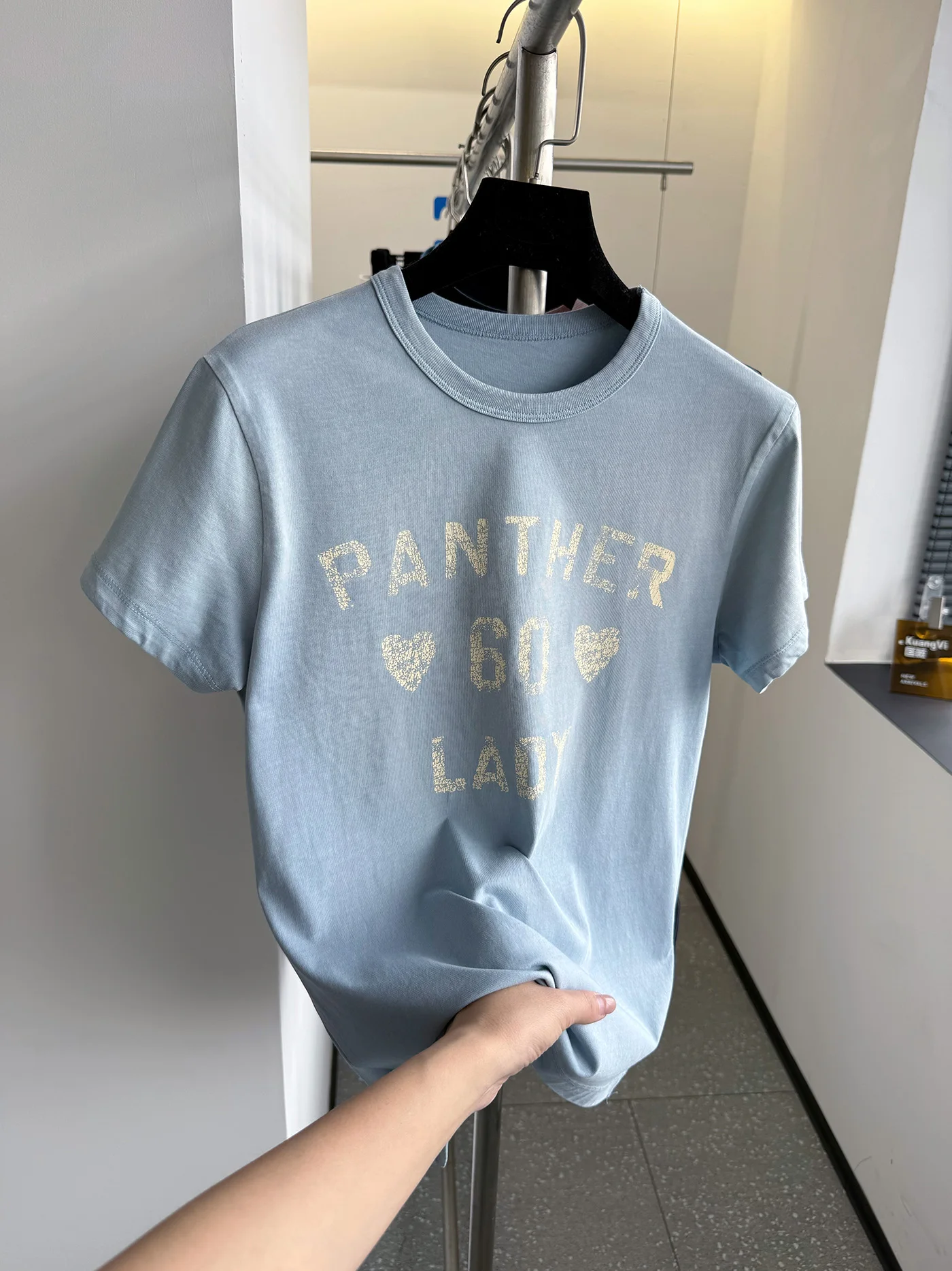 

Винтажная женская футболка с вышивкой букв, короткий рукав, трехцветная, из хлопка, повседневная, с круглым вырезом