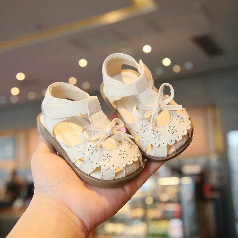 Kleinkind Freizeitsandalen Süße Schleife Atmungsaktive Baby-Lauflernschuhe Rutschfeste Weiche Sohle 2026 Neue Mädchen Sommerschuhe Modisch Trendig – Detail 4