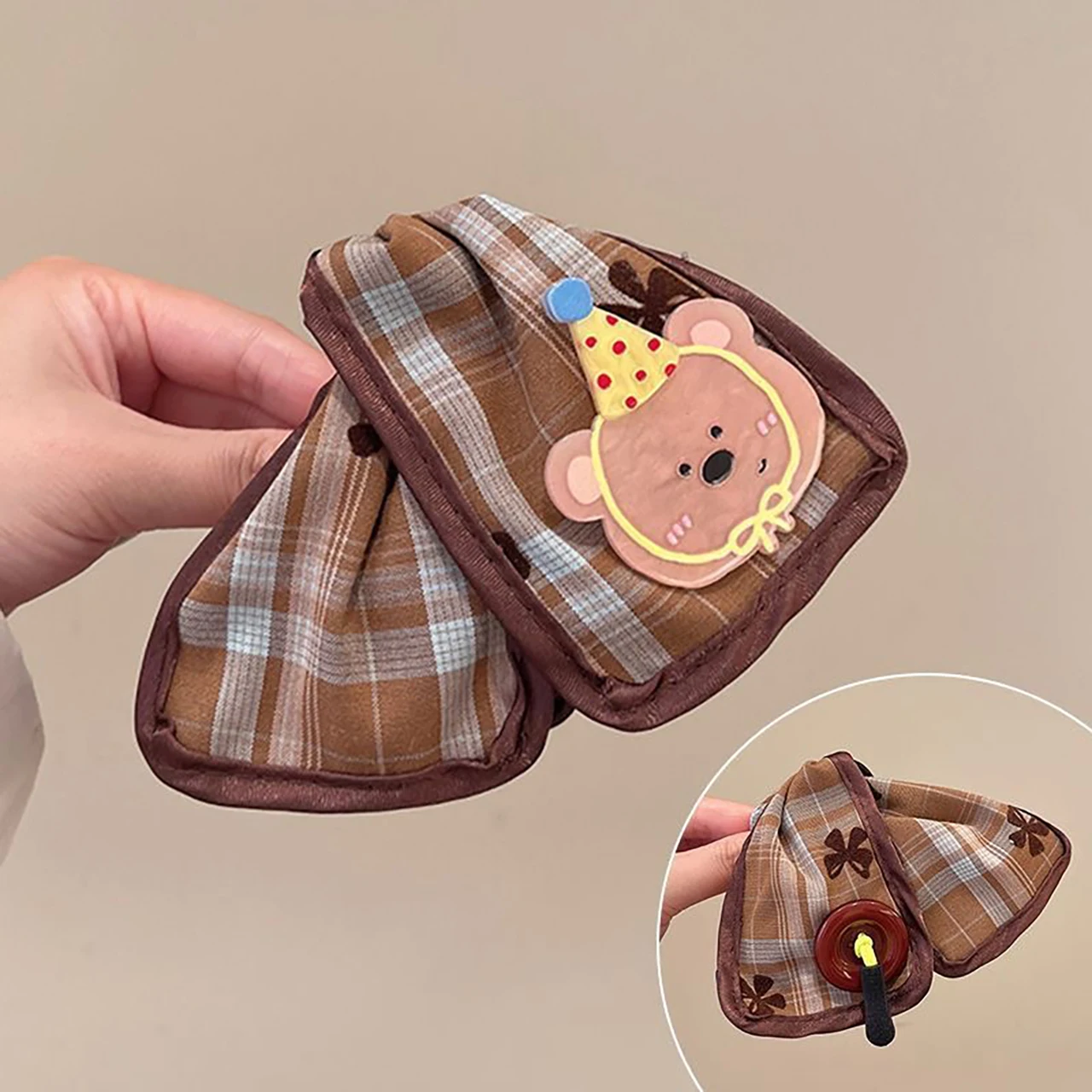 11cm Cute Cartoon Rabbit Bear Hair Claws for Lady Creative Hair Clips Sweet Girl Shark Clips Fashion Hair Accessories