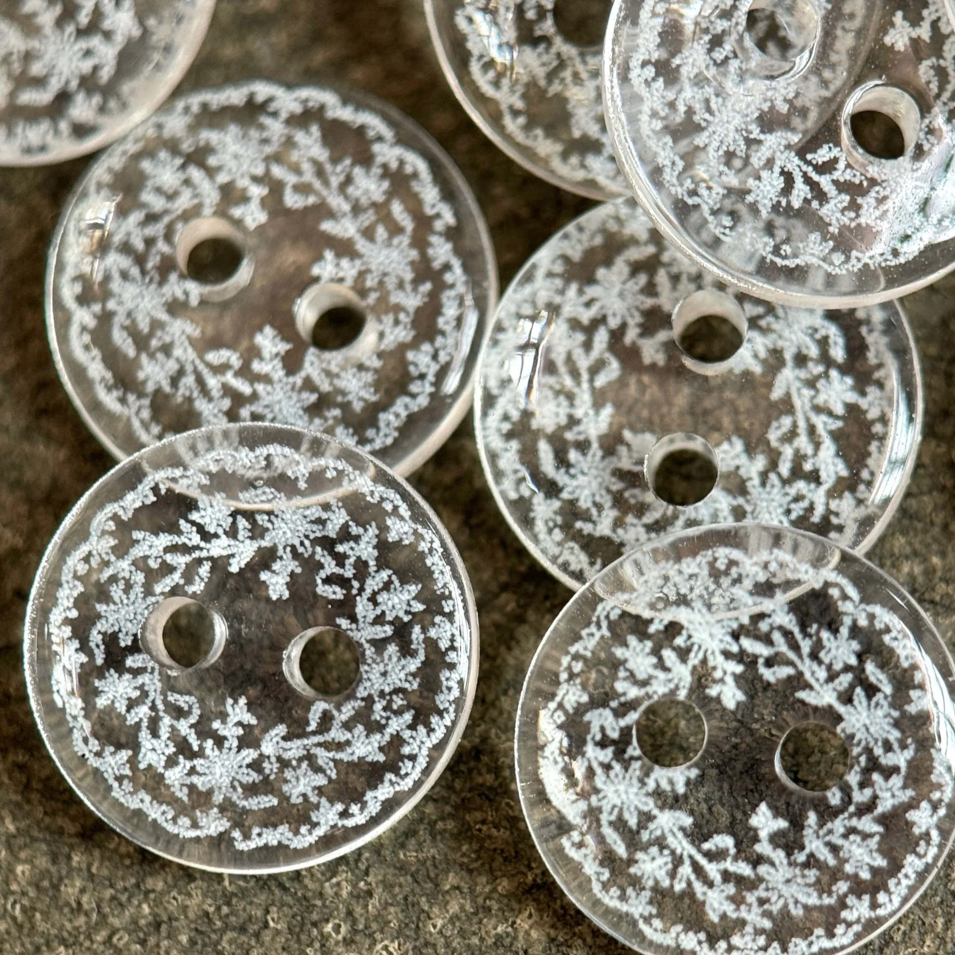 50Pcs 11.5mm Transparent Round Two-Hole Button White Snowflake Doll Clothes Shirt Coat Decorative Button D124