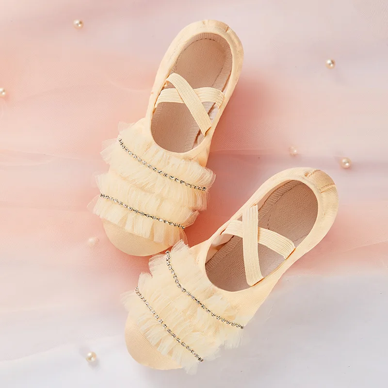 Zapato de baile de encaje para niña, zapatos de Ballet de entrenamiento de suela blanda para niños, bonitos actuaciones en escenario, zapatos con garra de gato