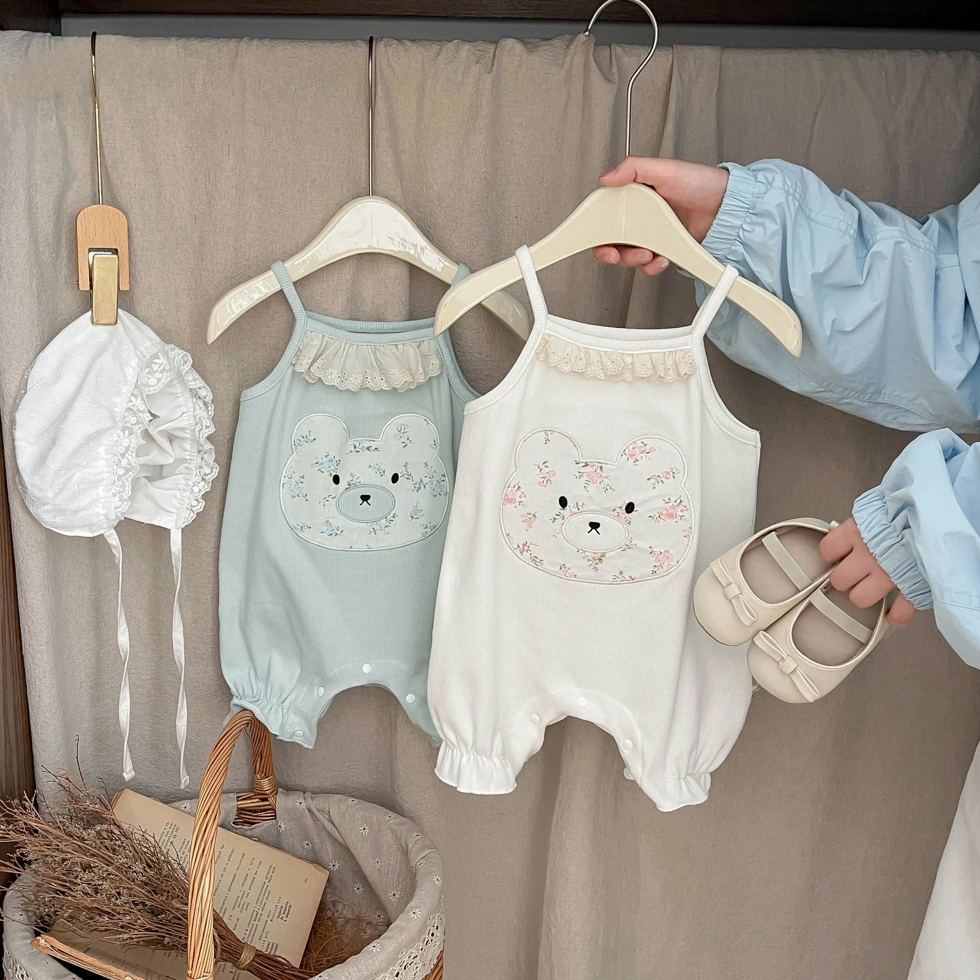 

Детские комбинезоны UNITIM для девочек, безрукавные, с жаккардовым узором в виде медведя, для новорожденных и малышей, цельные ромперы и комбинезоны