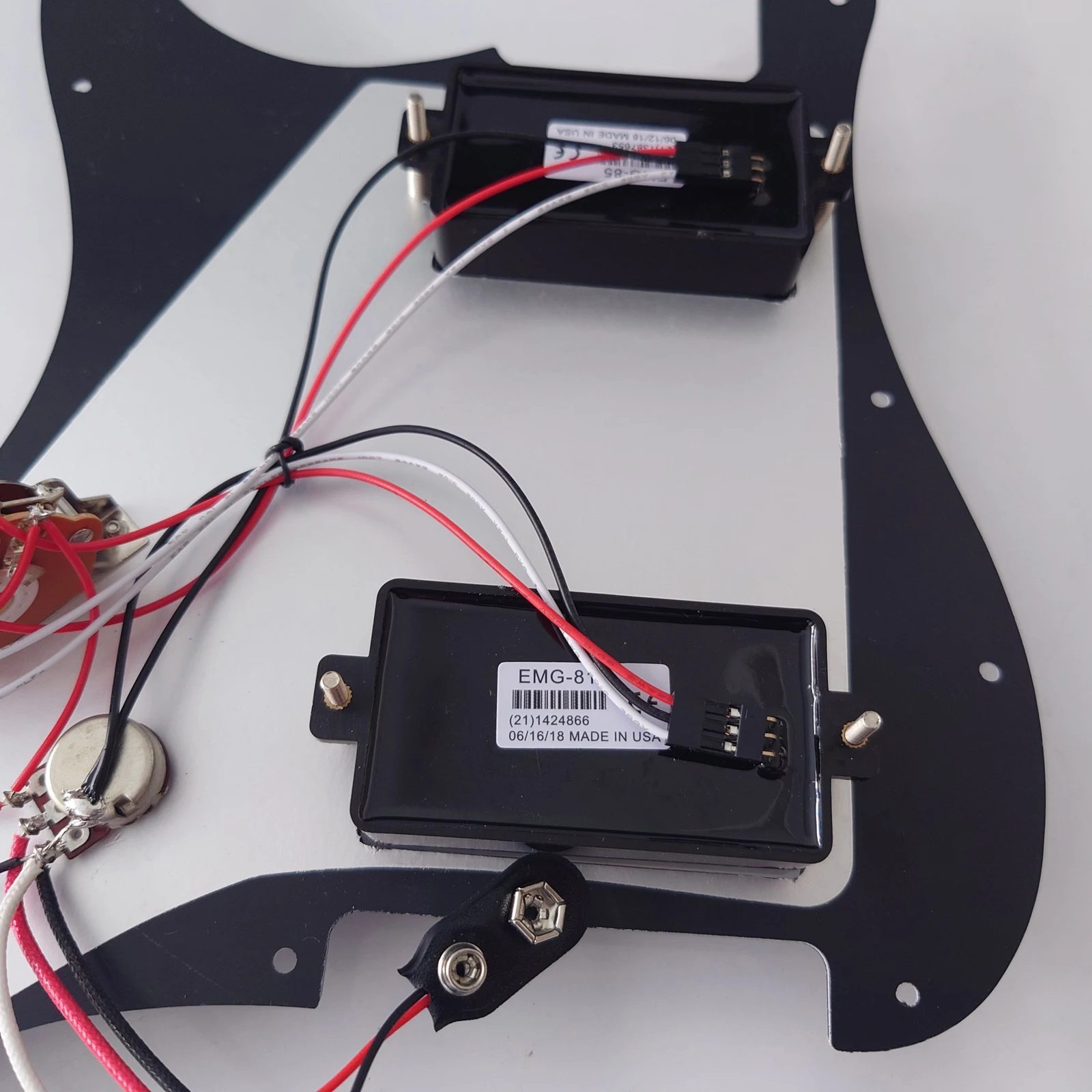 Prewired Loaded ST Pickguard Set HH Humbucker Active Pickups for St Guitars Replacement Parts