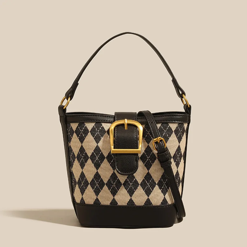 

Women's bag Europe and the United States fashion new carry-on pattern women's handbag shoulder luxury leisure bucket bag