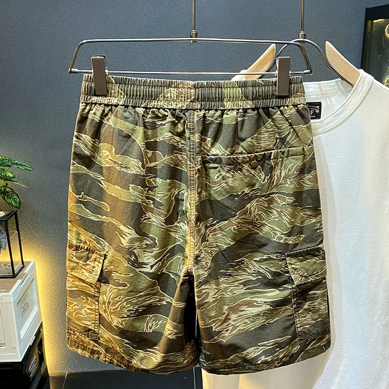 

Fashion Summer Loose Camouflage Shorts Men's TrendinsOutdoor Sports and Casual Thin Multi-Pocket Sports Shorts