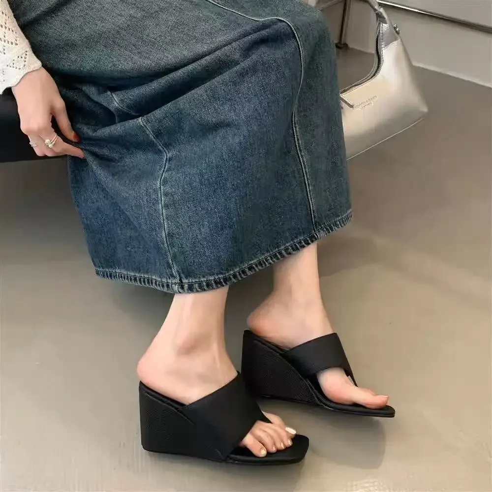 Spring New Women's Fashion Slope Heel Open Toe Flip Flops Comfortable Slip on Elegant Slippers Concise Sandals