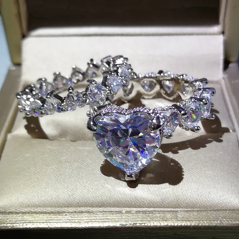 925 Sterling Silver Sparkling High-End Heart Full Diamond Women'S Ring Fashionable, Luxurious, Romantic Two-Piece Jewelry Set