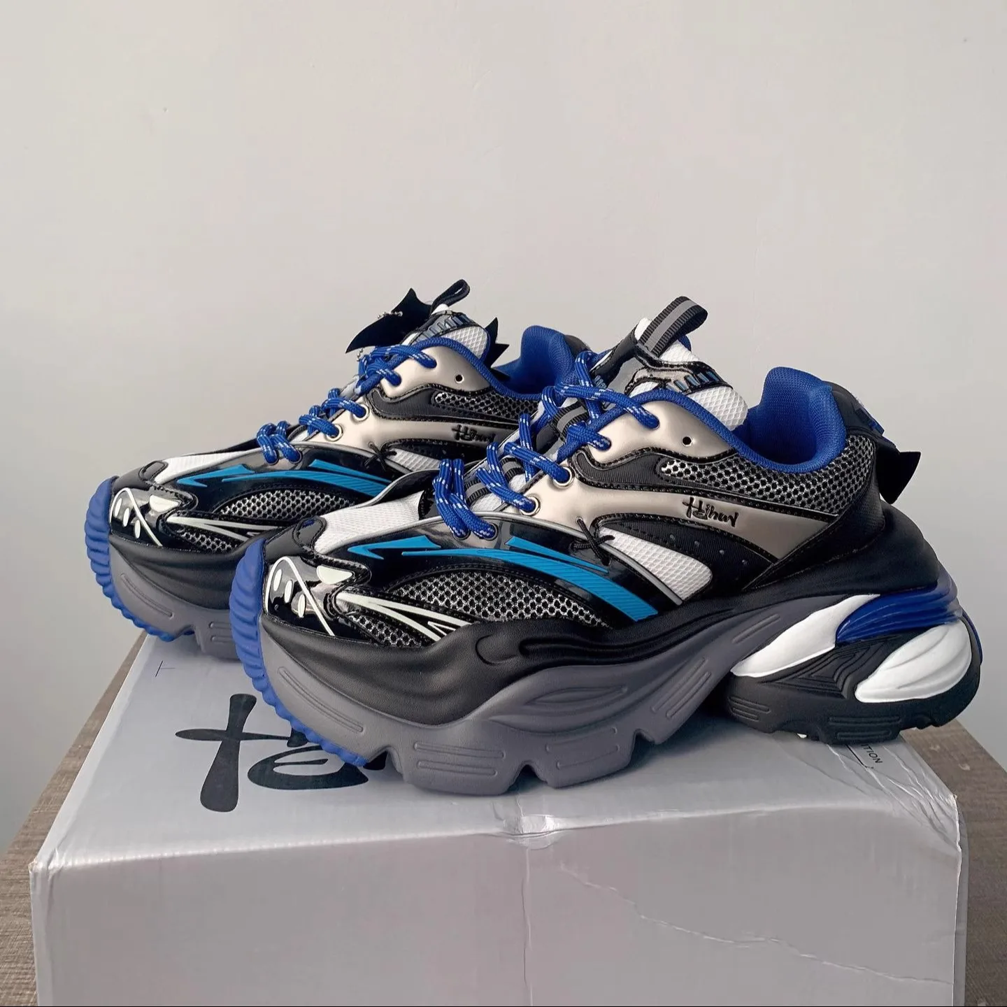 

New hot sale lightweight high quality professional running shoes marathon shoes high quality ultra-light shoes sprinting shoes