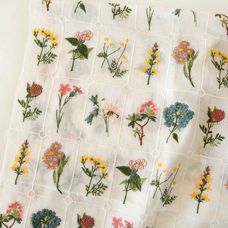 

High Quality Water-souble Embroidered Lace Fabric Material DIY Handmade Clothes Accessories Width 130cm 1Yard