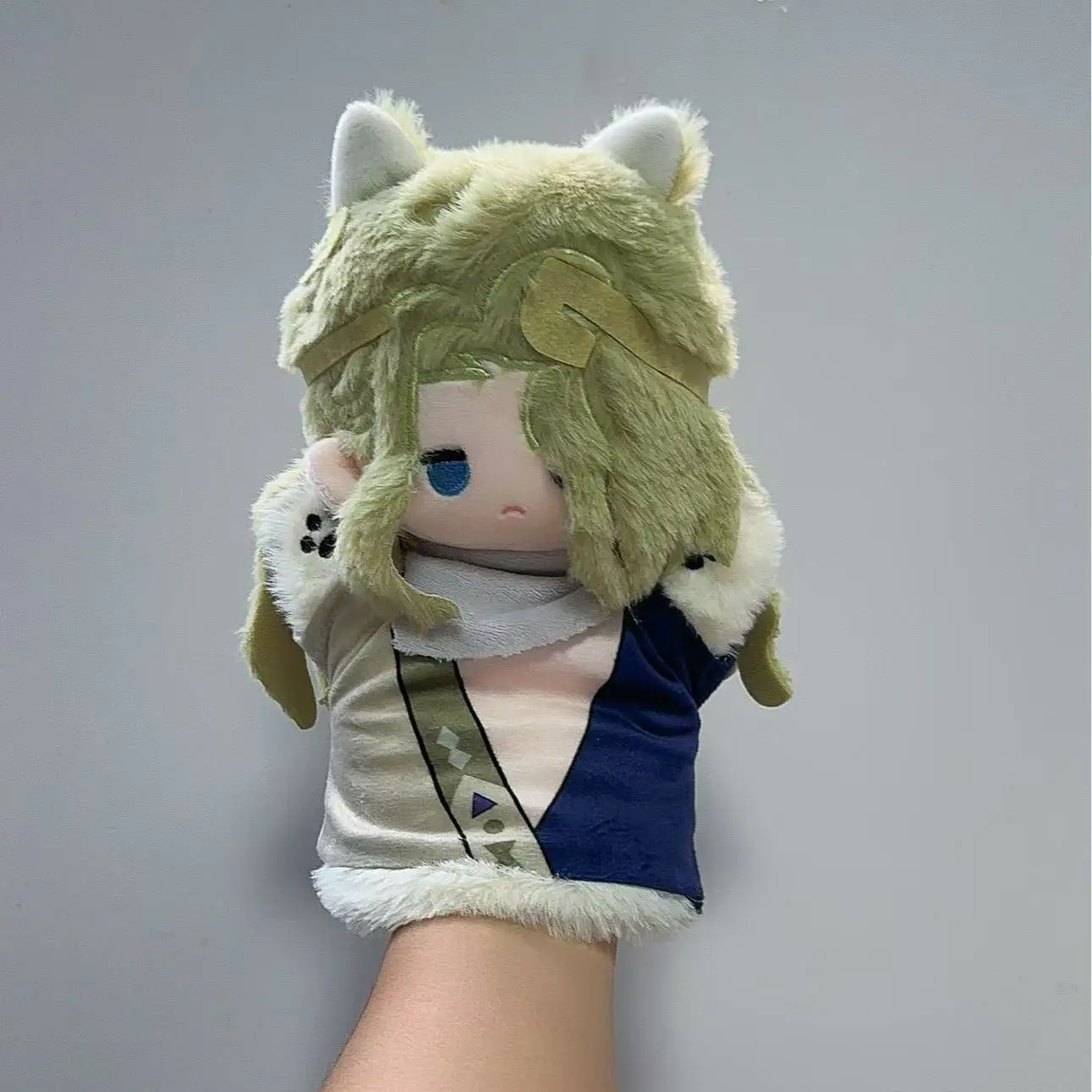 Anime Game Reverse:1999 Voyager X Isolde Six Cute Plush Hand Puppet Soft Cotton Doll Fans Kids Collectible Christmas Gift