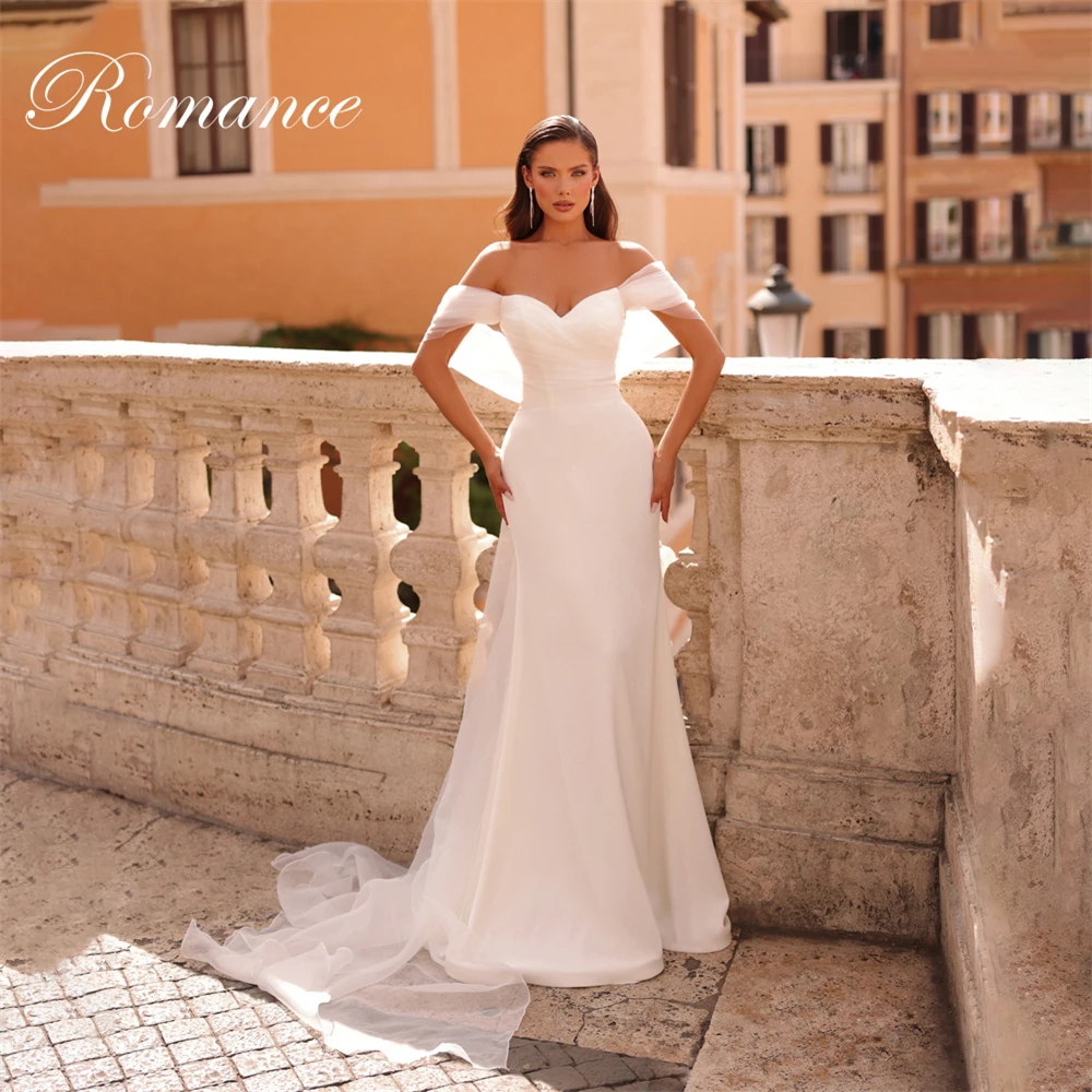 Abito da sposa moderno a sirena con scollo a V e pieghe 2026 con spalle scoperte aperto sul retro Sweep Train Abito da sposa Abiti da sposa personalizzati