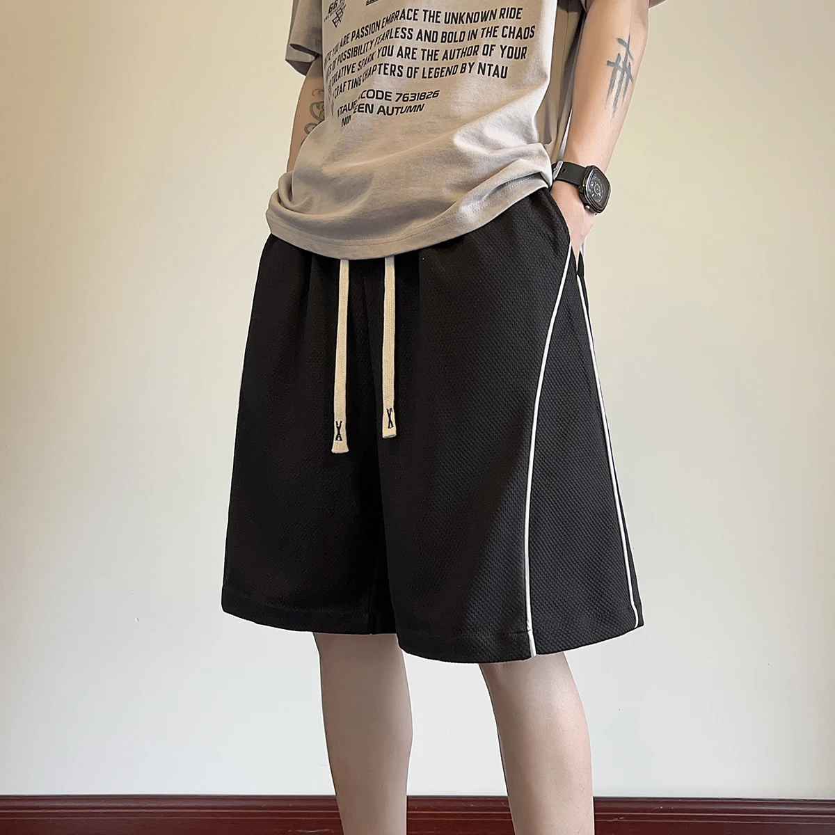 New Summer Mens Shorts Elastic Waist Knee Length Pants Black Gray Ribbon Patchwork Oversized Casual Short Trousers Male