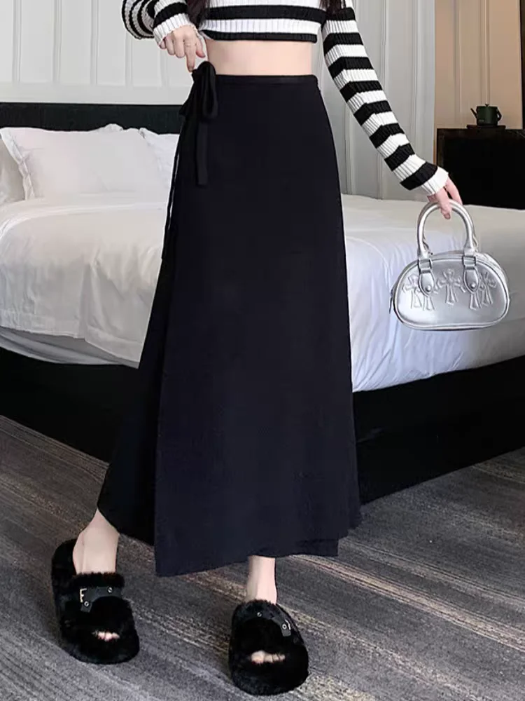 Gonna longuette in maglia drappeggiata con cravatta in vita Design avvolgente in un unico pezzo Autunno 2025 Gonne chic da donna