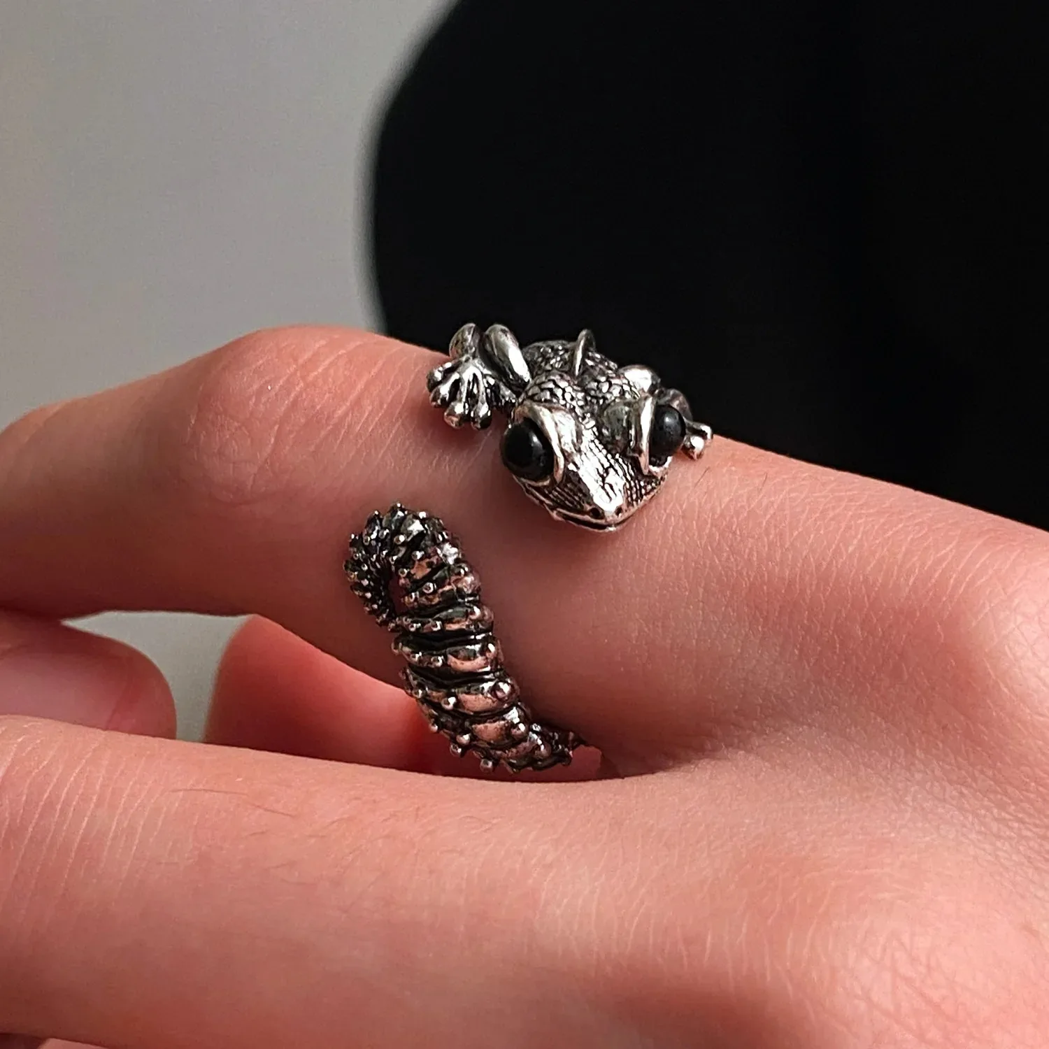 Cute Gothic Animal Lizard Ring, Personality Fashionable Hip-hop Women Punk Halloween Jewelry Gift, Trendy Men's Lizard Ring 2025