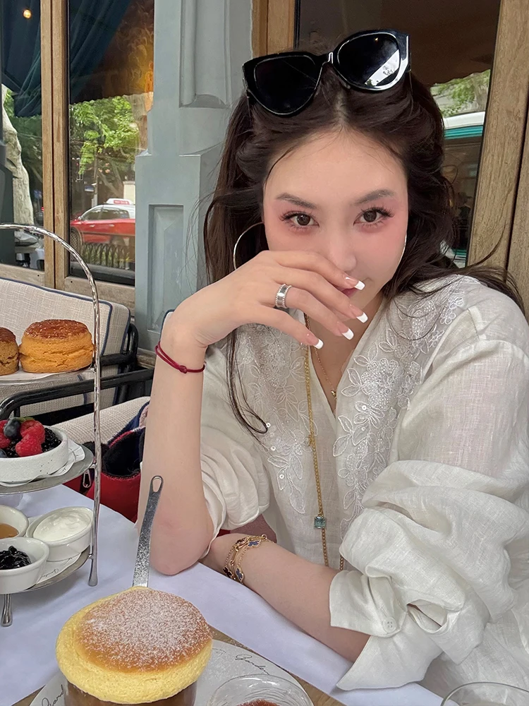 

Белый льняной длинный све женский топ свободного покроя с тяжелым бисером и защитой от солнца, французский топ с вышивкой V-ne Regular Sve