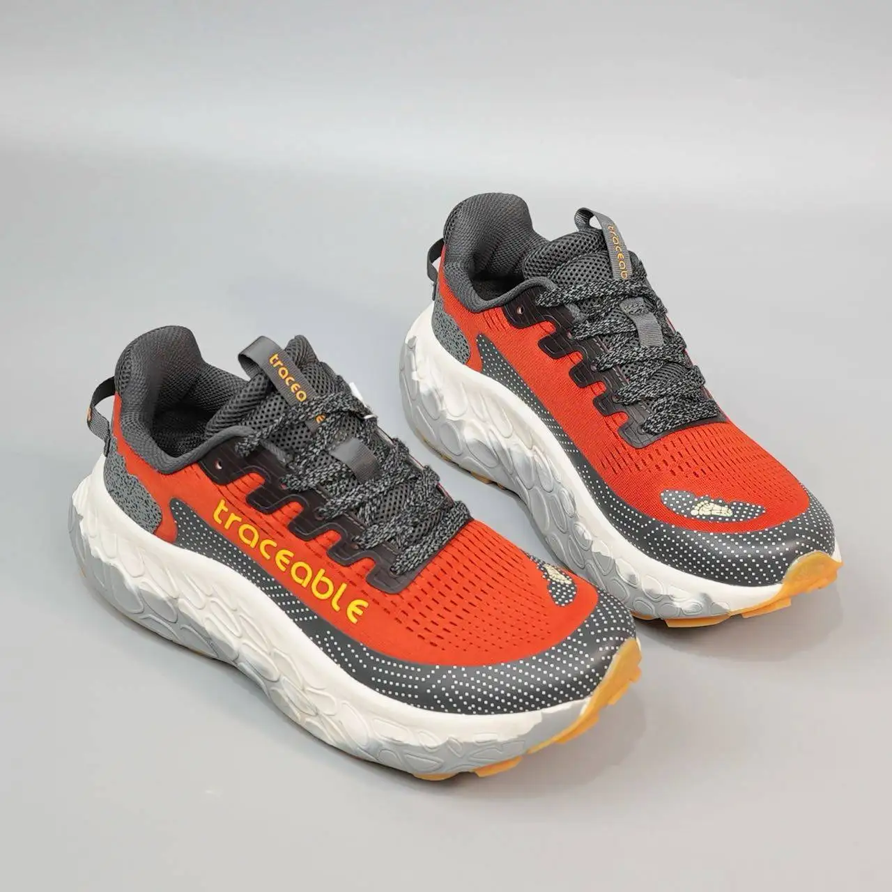 

New 2025 Hot-selling anti-slip durable walking shoes with exceptional traction Premium hiking boots Casual shoes Very good