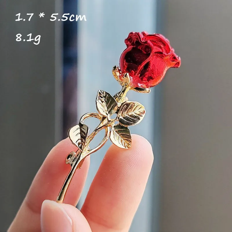 Fashion Red Enamel Rose Brooches For Women Men Classic Elegant Rhinestone Tulip Flower Brooch Lapel Pins Party Jewelry Lady Gift