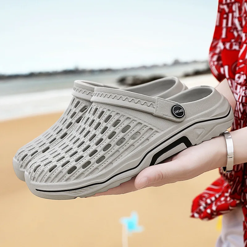 Fashion Hollow Out Thick Bottom Sports Sandals Men Eva Soft Sole Summer Clogs Sandals Men Non Slip Outdoor Driving Beach Sandles