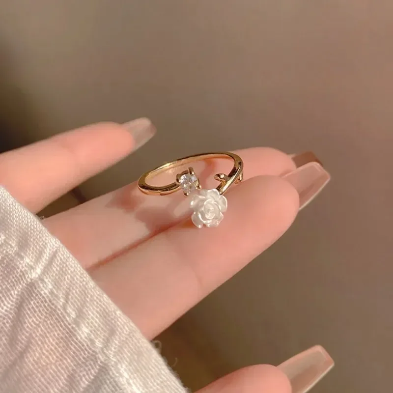 2024 Trend Luxury Rings for Women Gold Plated Stainless Steel Rose Ring Fashion Aesthetic Jewelry Temperament Anillos Mujer