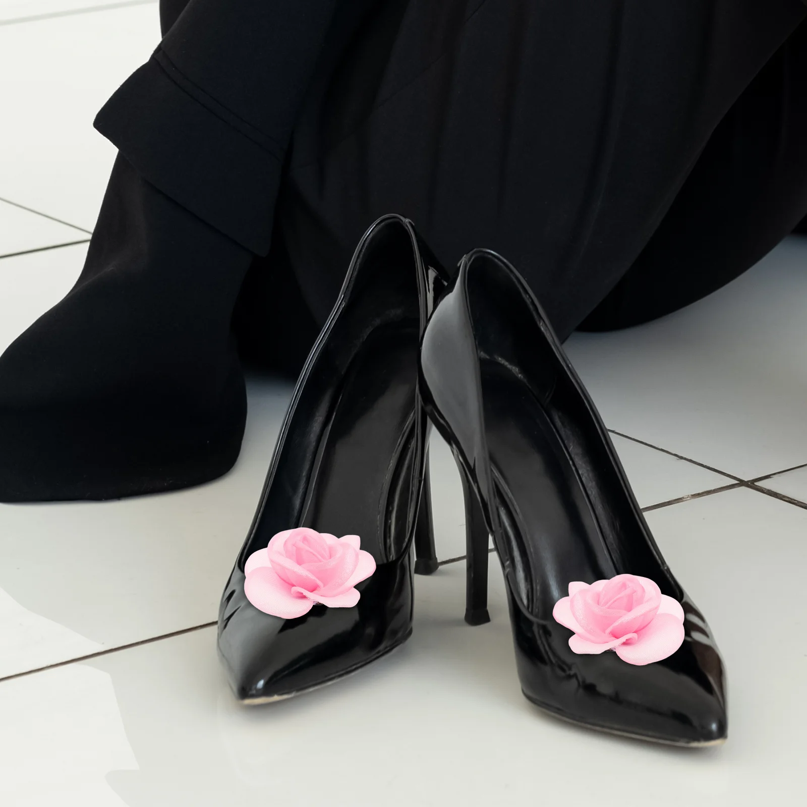 

2Pcs Flower High Heel Shoe Clips Handmade Fabric Rose Decoration Removable Elegant Shoe Buckles for Women Fashion Accessories