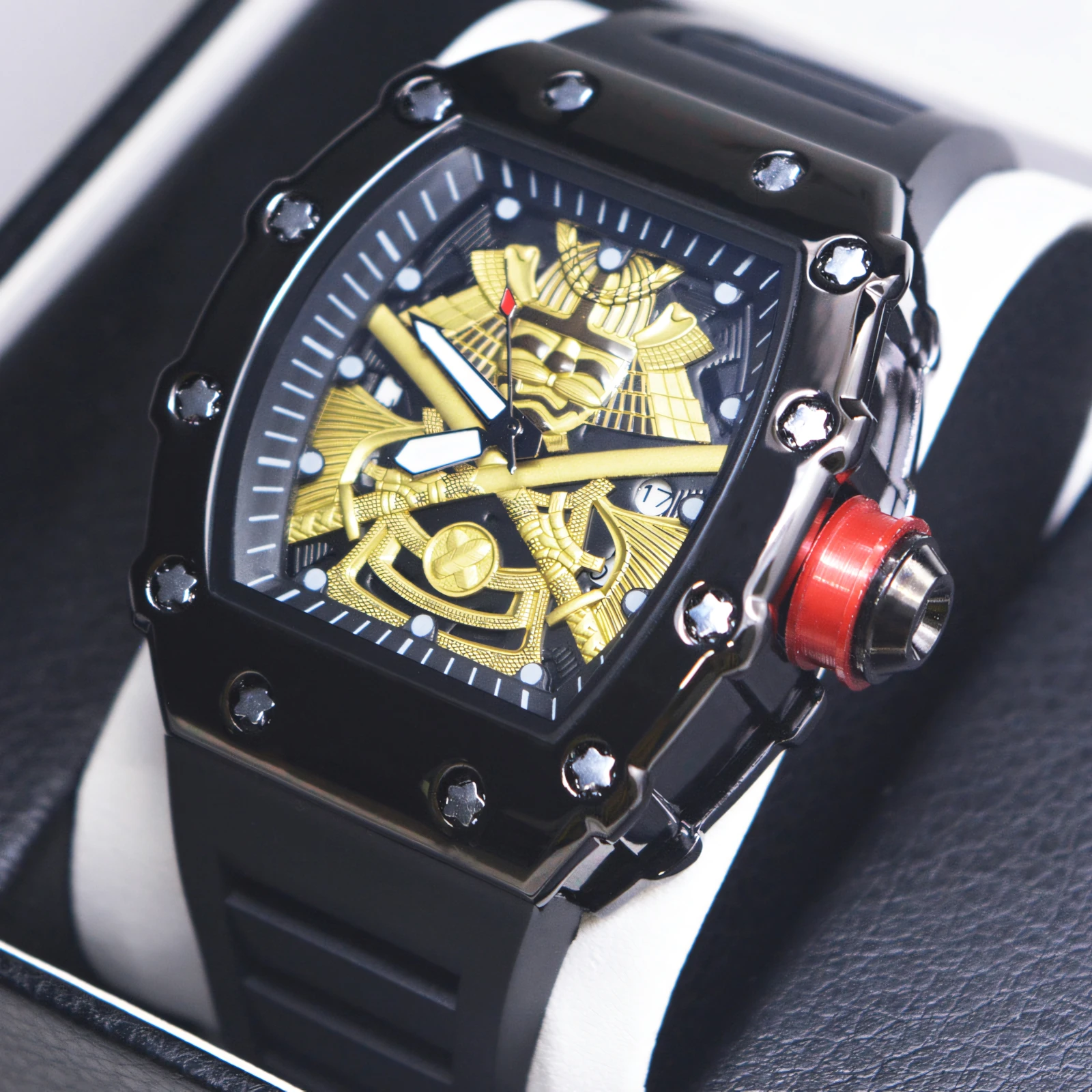 

Luxury Samurai-Inspired Men's Watch – Black Case, Golden 3D Design, Sport Chronograph with Red Crown, Stylish Rubber Strap