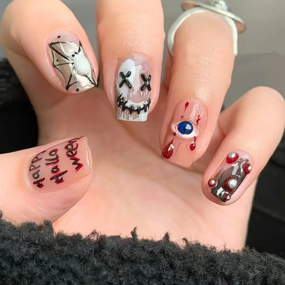

Holy Day Heavy Industry Hand-painted Clown Face Purely Handmade Custom Wearable Nail Art, Reusable High-quality Nail Art