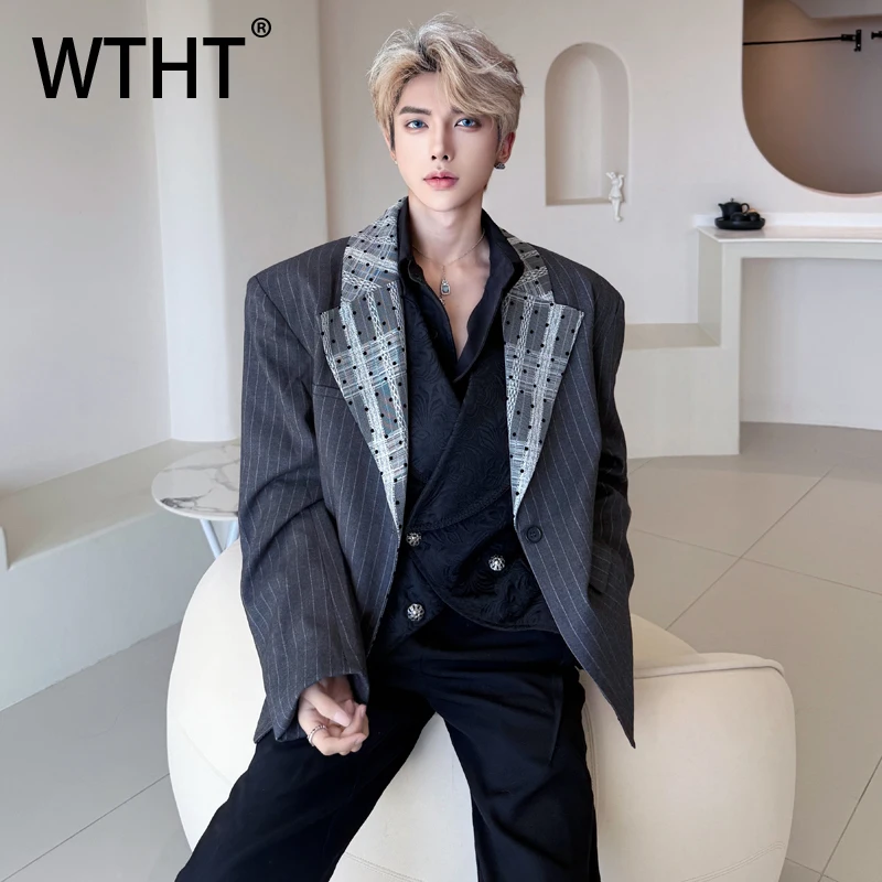 

WTHT Trendy Men's Striped Spliced Plaid Design 2A2128blazer Coats Fashion Lapel Single Buckle Loose Jackets Male 2025 Autumn