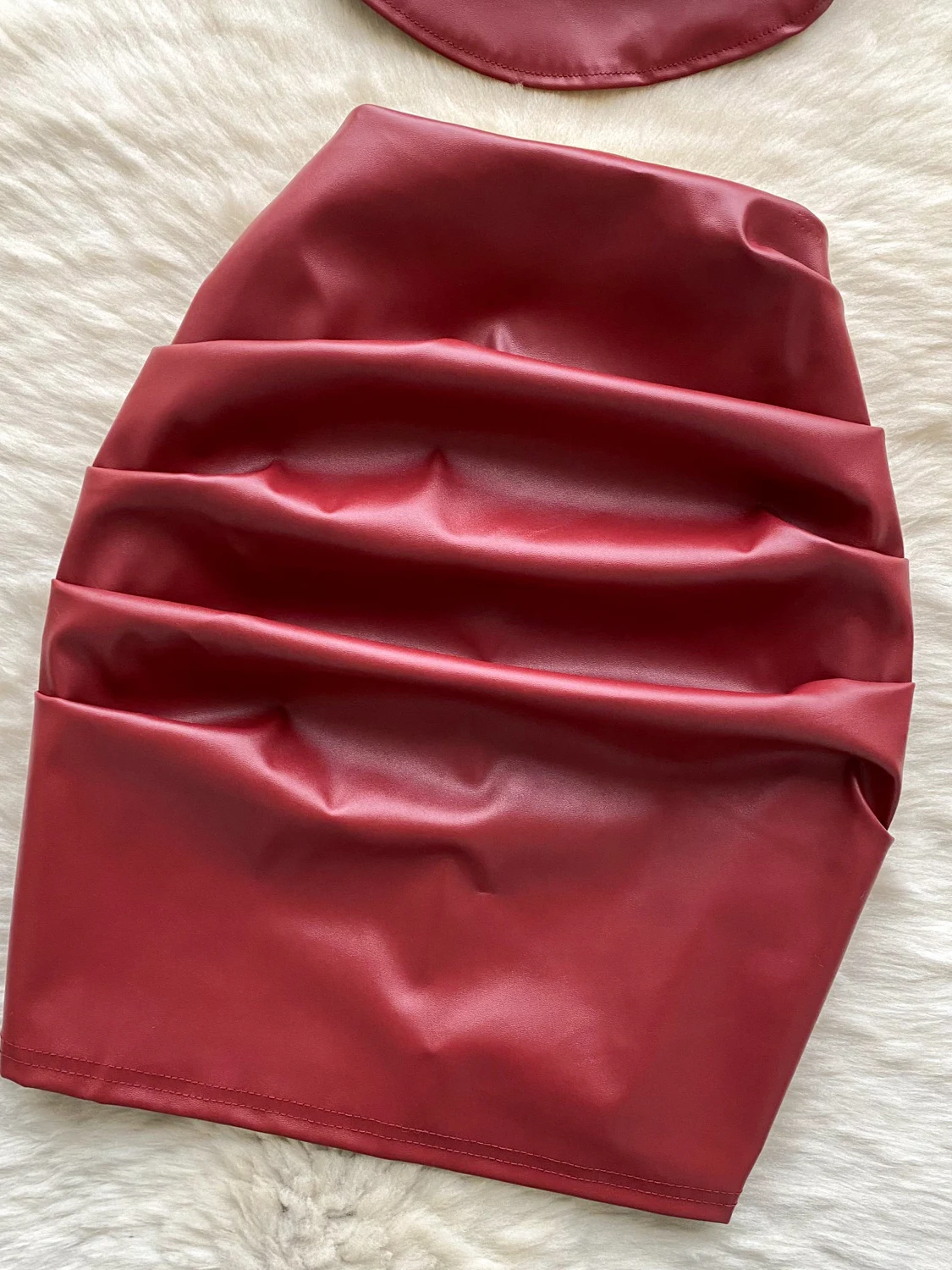 Foamlina American Ins Trendy Plissee Taille Ärmelloses Tube Top + Damen Enger Leder Pu Rock Zweiteiliger Minirock Anzug