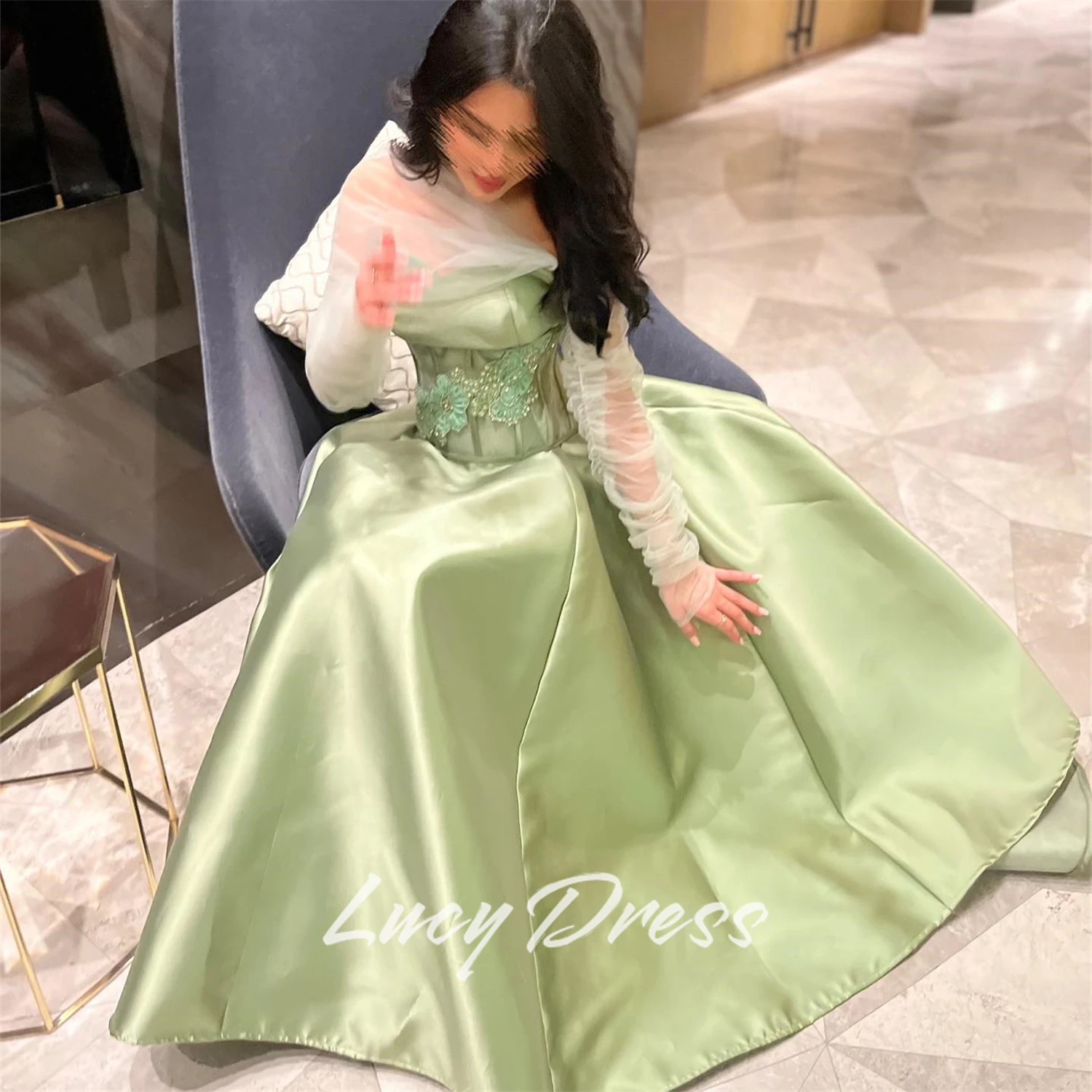 Lucy Maßgeschneidertes Ballkleid, Saudi-Luxus-Damen-Abendkleid, luxuriöse 2025, Abschlusskleider aus Blumenstoff für besondere Anlässe