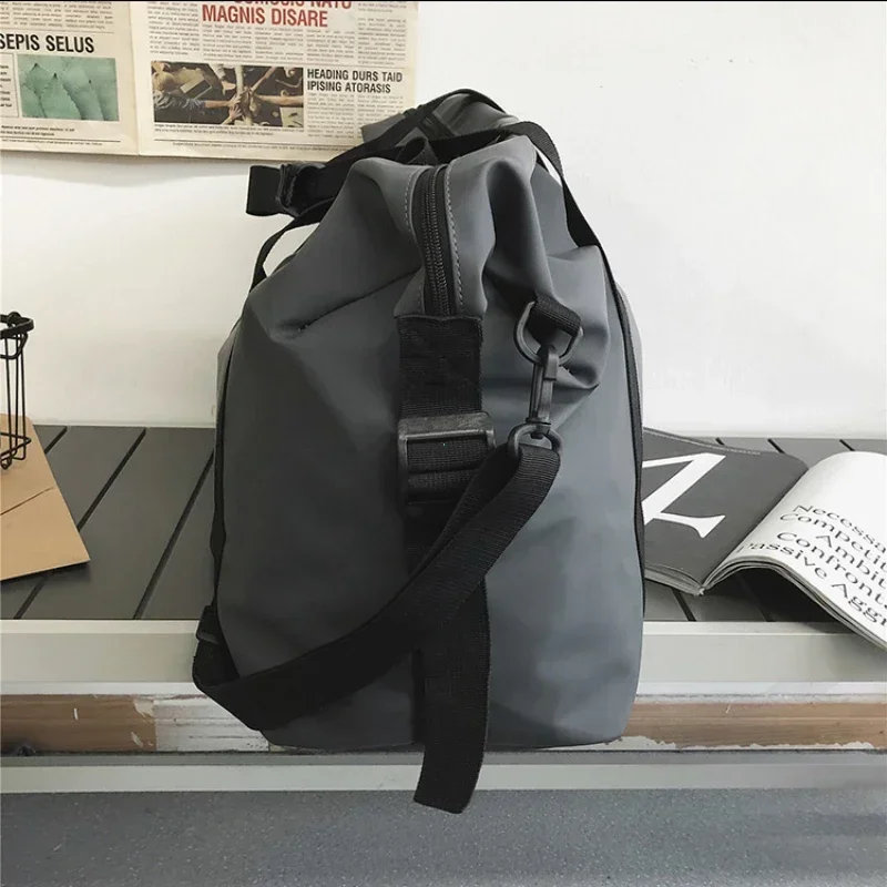 Novo saco de fitness esportivo saco de viagem para homens e mulheres grande capacidade bolsa de ombro simples saco de bagagem