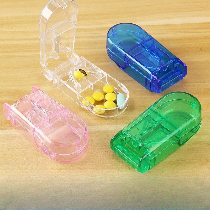 

2 шт. Прозрачные пластиковые портативные коробки-резаки/диспенсеры для лекарств для пожилых людей