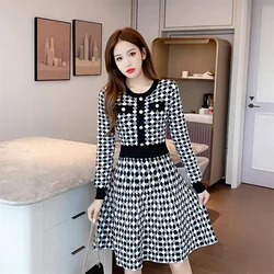 2024 New Autumn Winter Women's Joker Slim Waist Dress Korean Temperament Highend Knitted Bottoming Sweater Dresses
