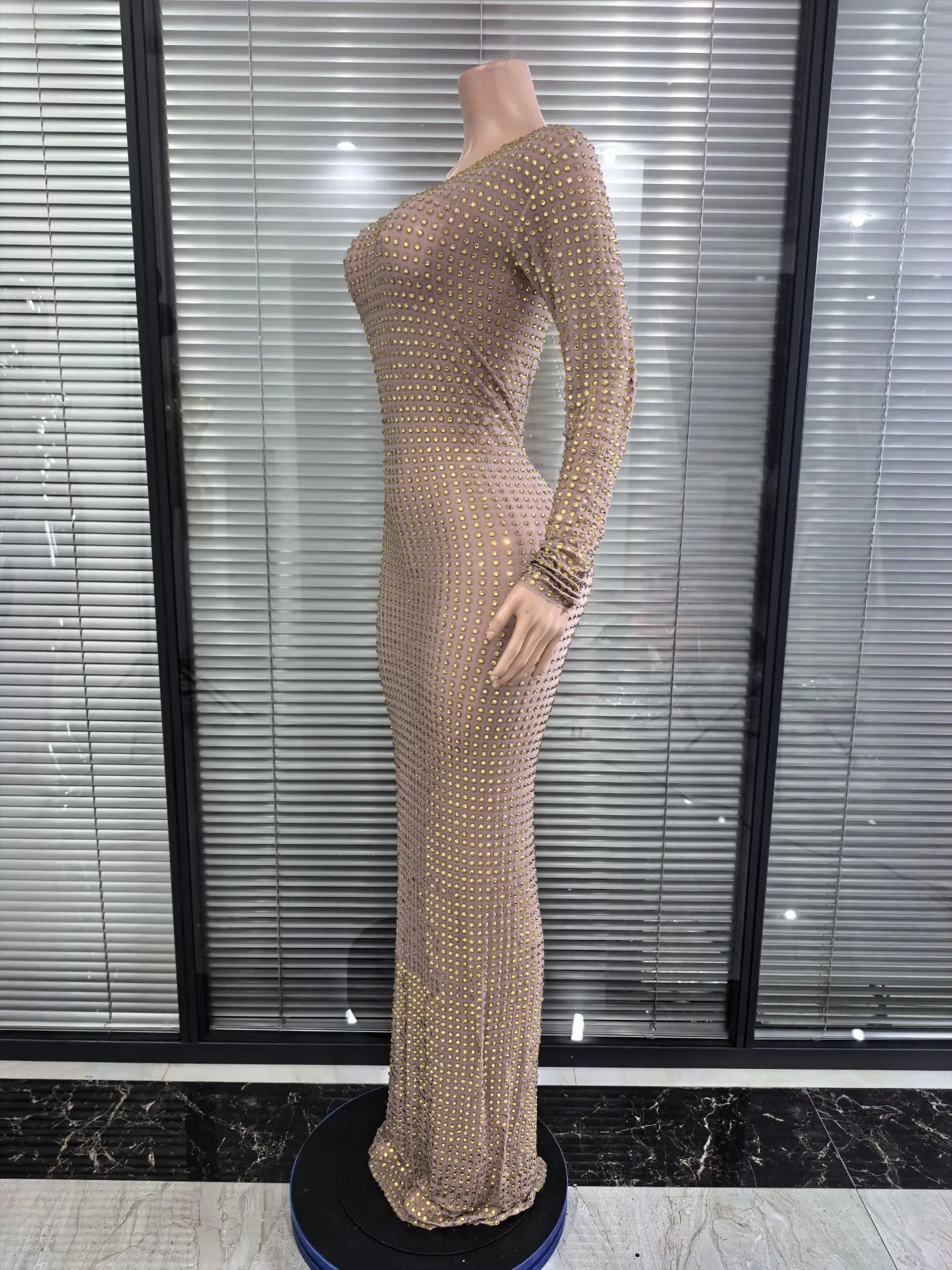 ساطع الراين شبكة انظر من خلال Bodycon فستان طويل المرأة طويلة الأكمام مثير حفلة عيد ميلاد احتفال فستان كوكتيل Vestidos