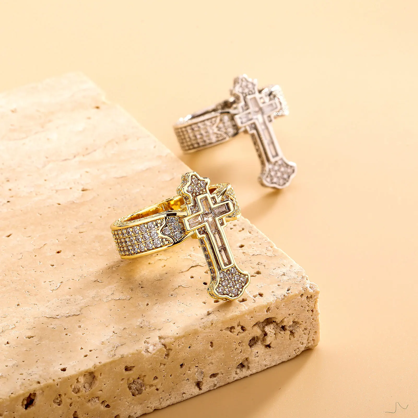 TOPGRILLZ Vintage Crest Cross Ring Fully Iced Out 5A+ CZ Stones Rings Baguette Cut Finger Rings for Men Women Rapper Jewelry